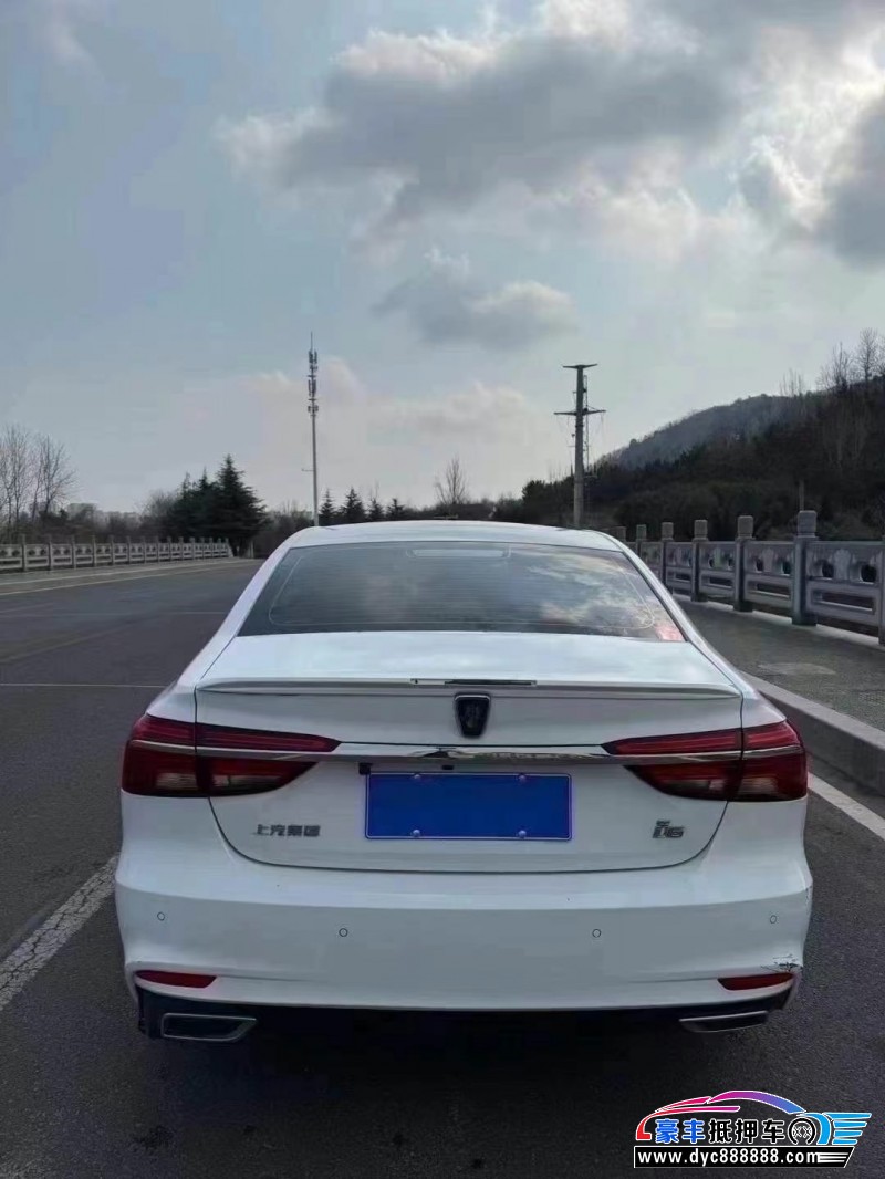 22年荣威i6轿车抵押车出售