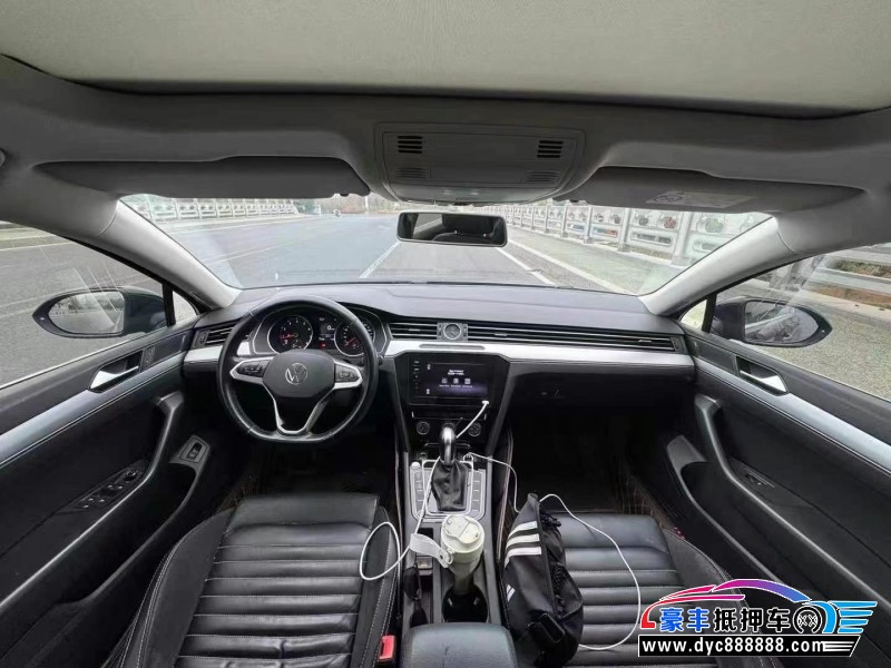 21年大众迈腾轿车抵押车出售