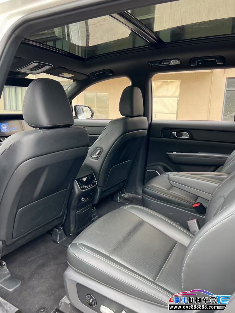 21年理想ONE轿车抵押车出售