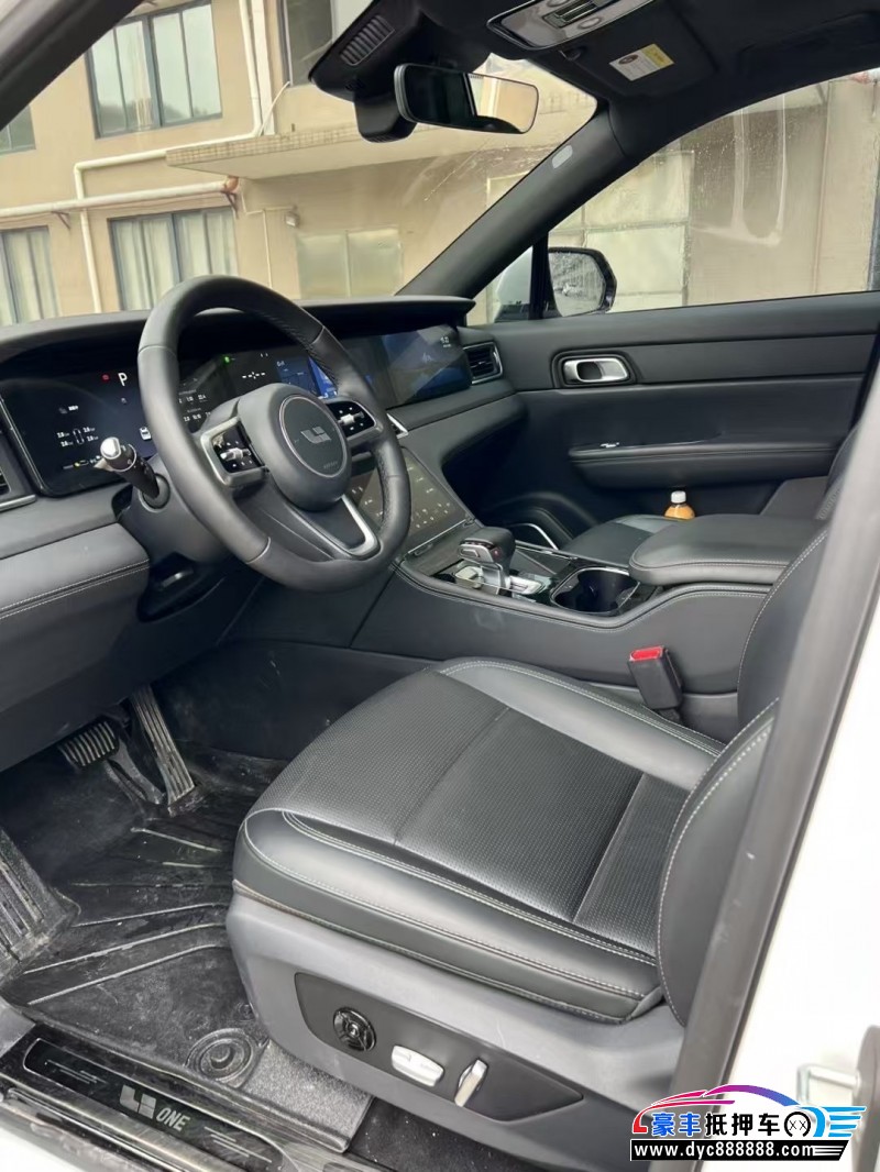 21年理想ONE轿车抵押车出售