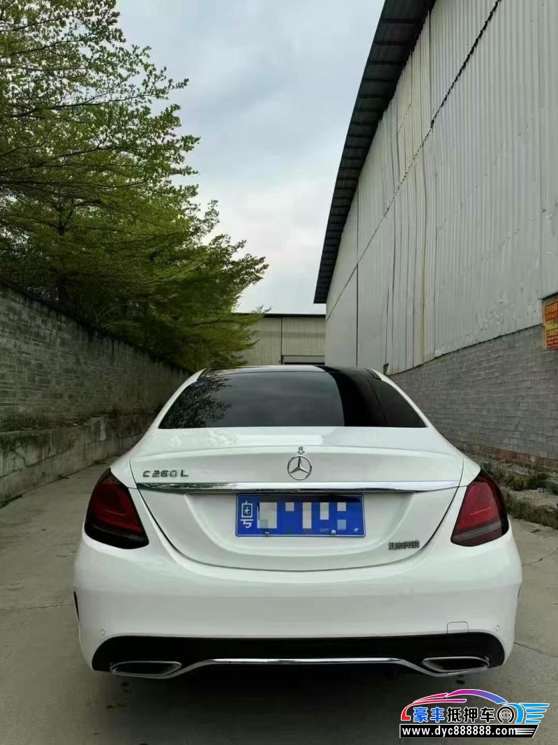 19年奔驰C轿车抵押车出售