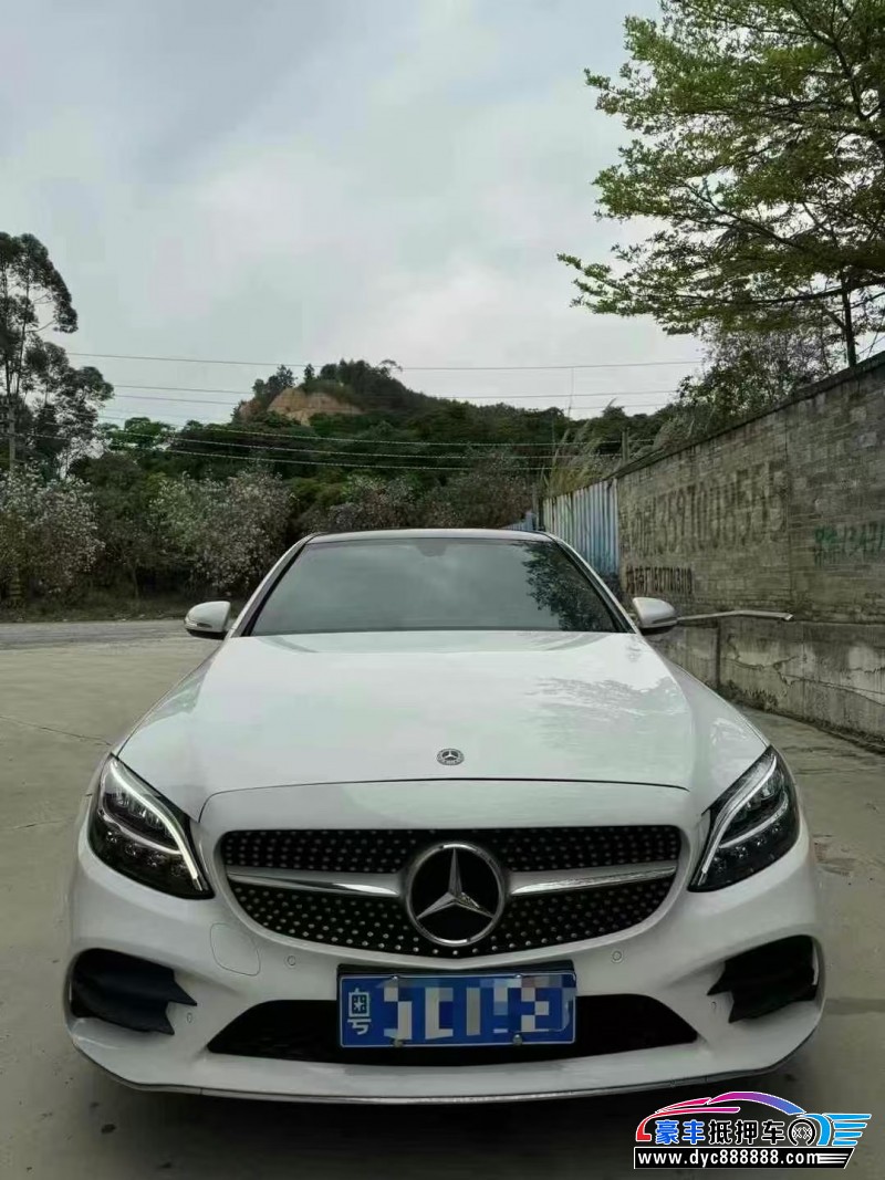 19年奔驰C轿车抵押车出售