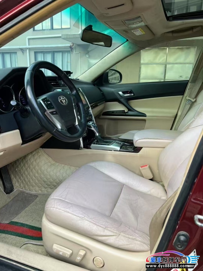 12年丰田锐志轿车抵押车出售