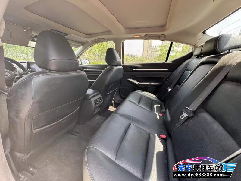 20年日产天籁轿车抵押车出售