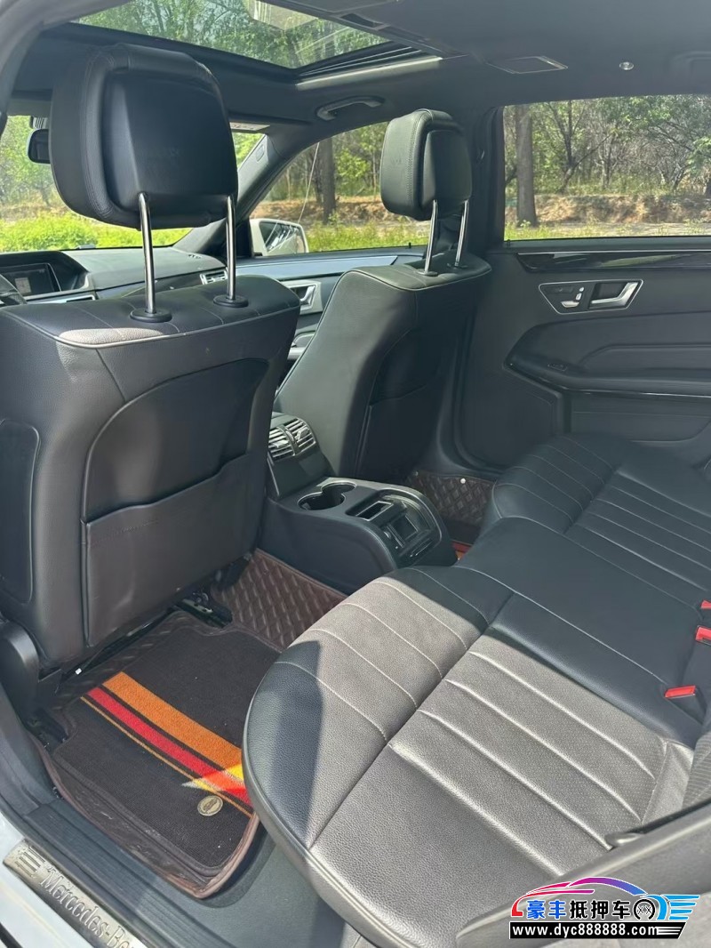 15年奔驰E轿车抵押车出售