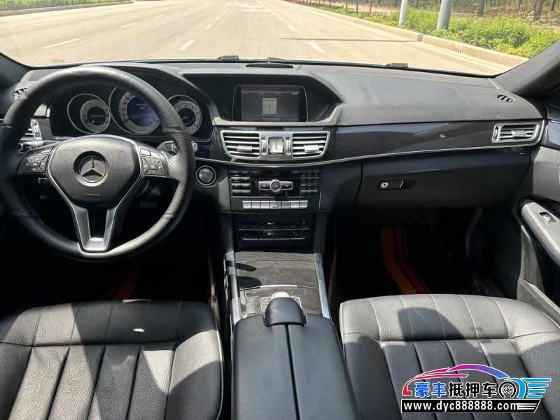 15年奔驰E轿车抵押车出售