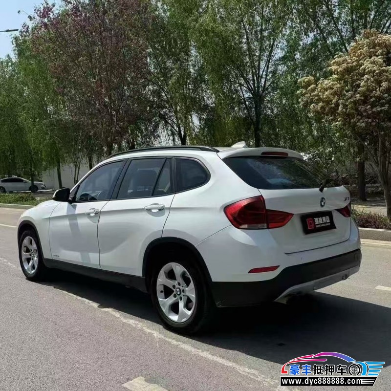 12年宝马X1轿车抵押车出售