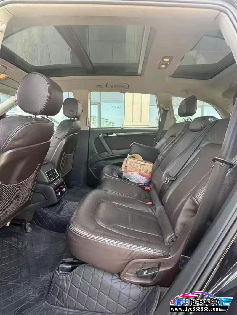 12年奥迪Q7轿车抵押车出售