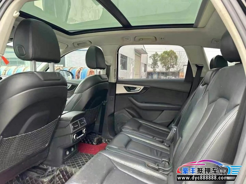 18年奥迪Q7轿车抵押车出售