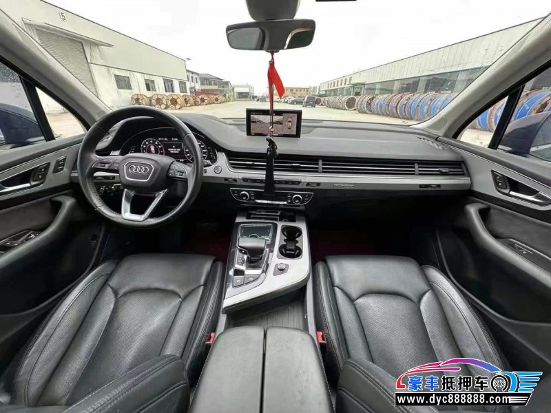 18年奥迪Q7轿车抵押车出售