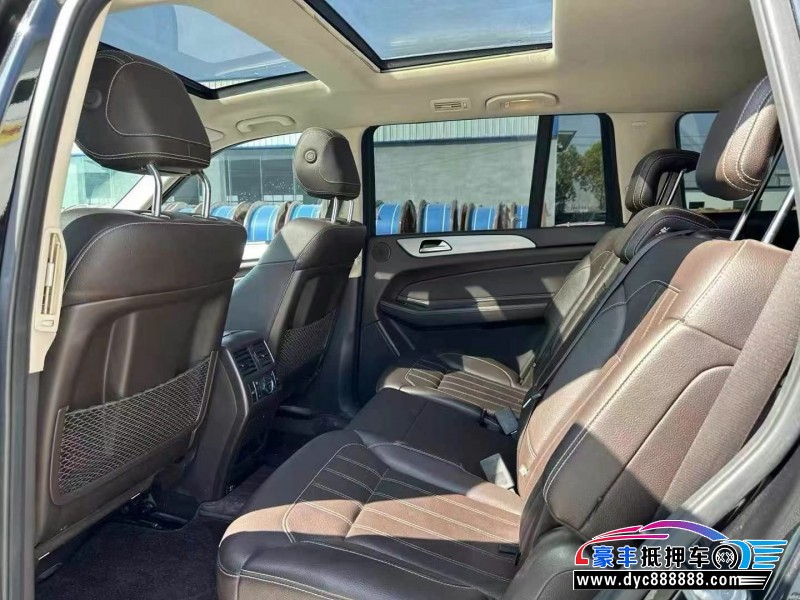 17年奔驰GLS轿车抵押车出售