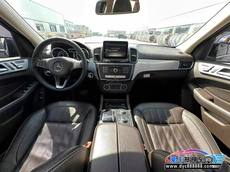 17年奔驰GLS轿车抵押车出售