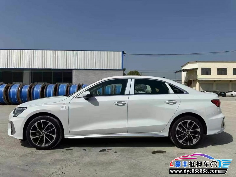 24年奥迪A3轿车抵押车出售