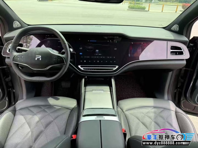 24年非凡R7轿车抵押车出售