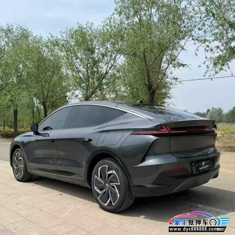 24年非凡R7轿车抵押车出售