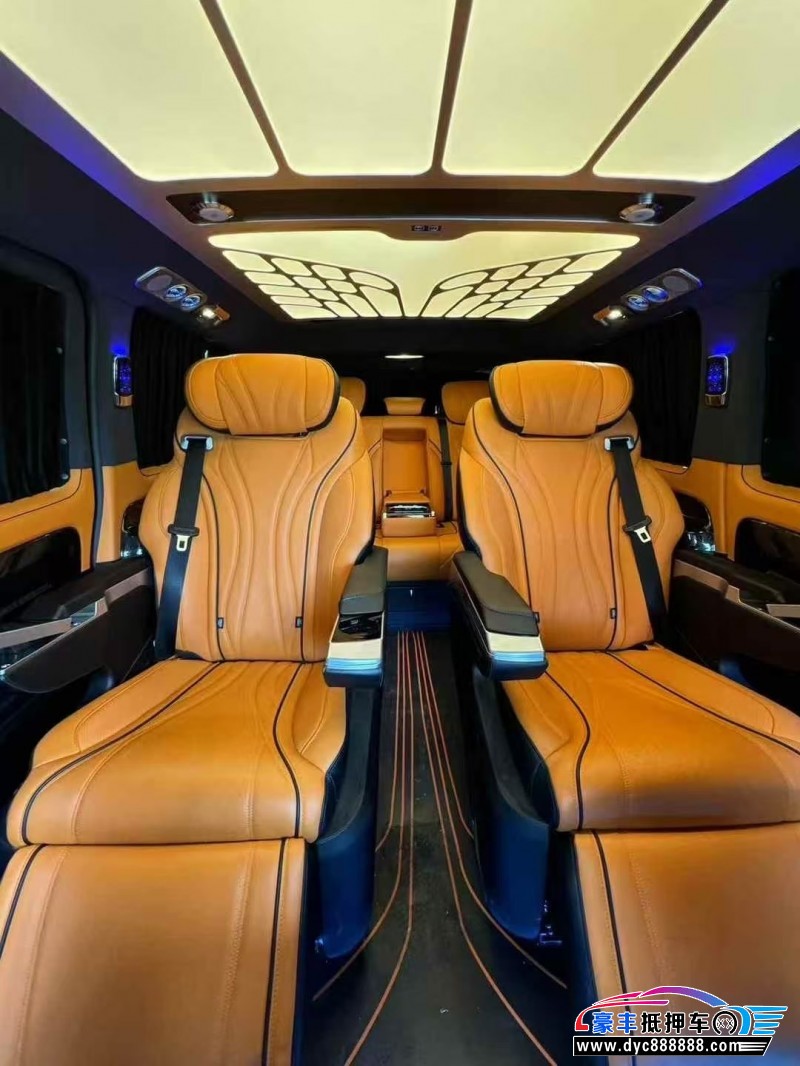 23年奔驰威霆轿车抵押车出售