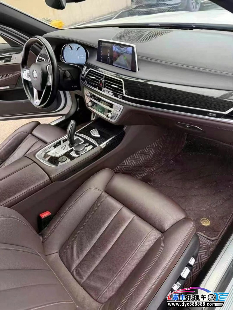 17年宝马7系轿车抵押车出售