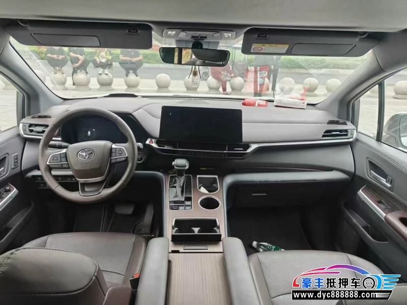 25年丰田格瑞维亚MPV抵押车出售