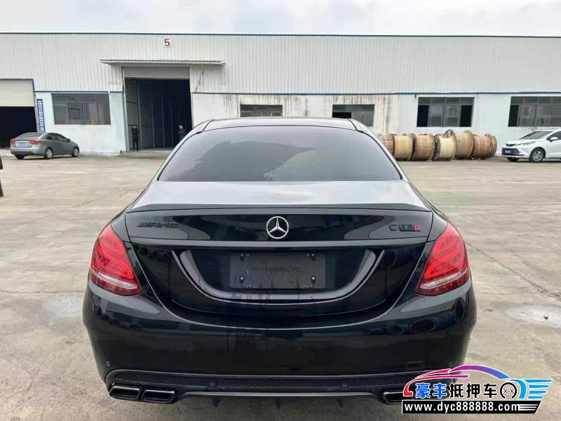 18年奔驰A级AMG轿车抵押车出售