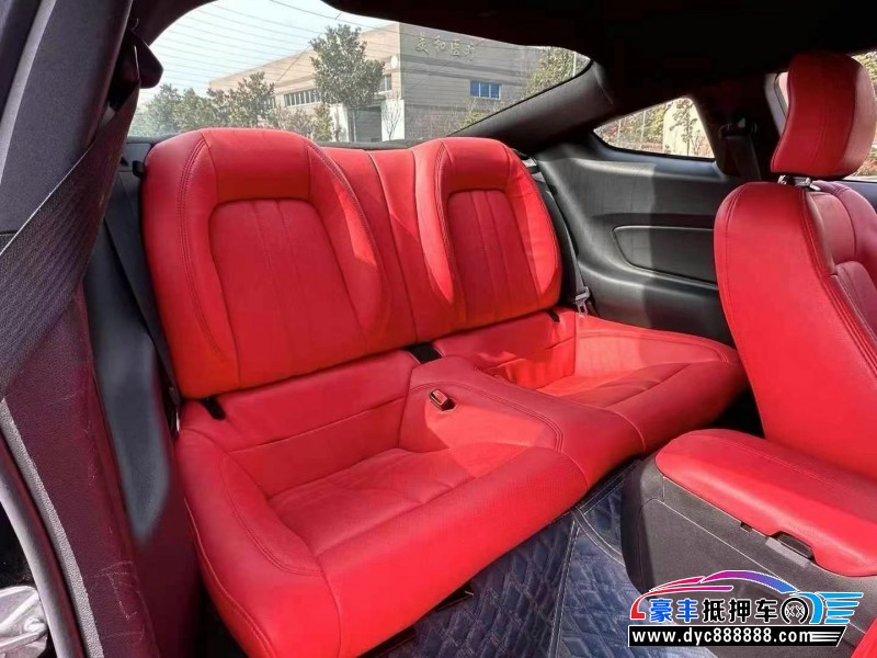 19年福特野马轿车抵押车出售