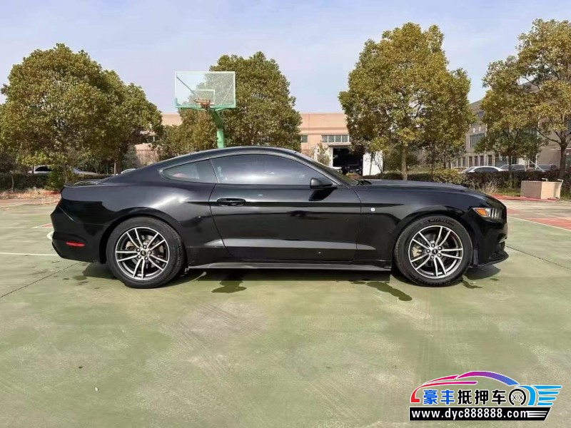 19年福特野马轿车抵押车出售