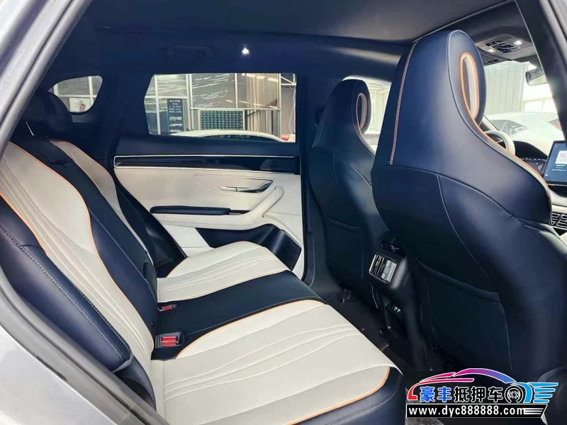 23年比亚迪宋轿车抵押车出售