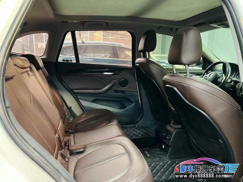 17年宝马X1轿车抵押车出售