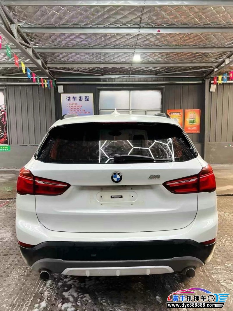 17年宝马X1轿车抵押车出售