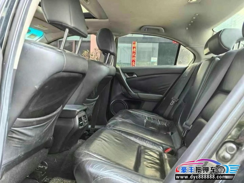 12年本田思铂睿轿车抵押车出售