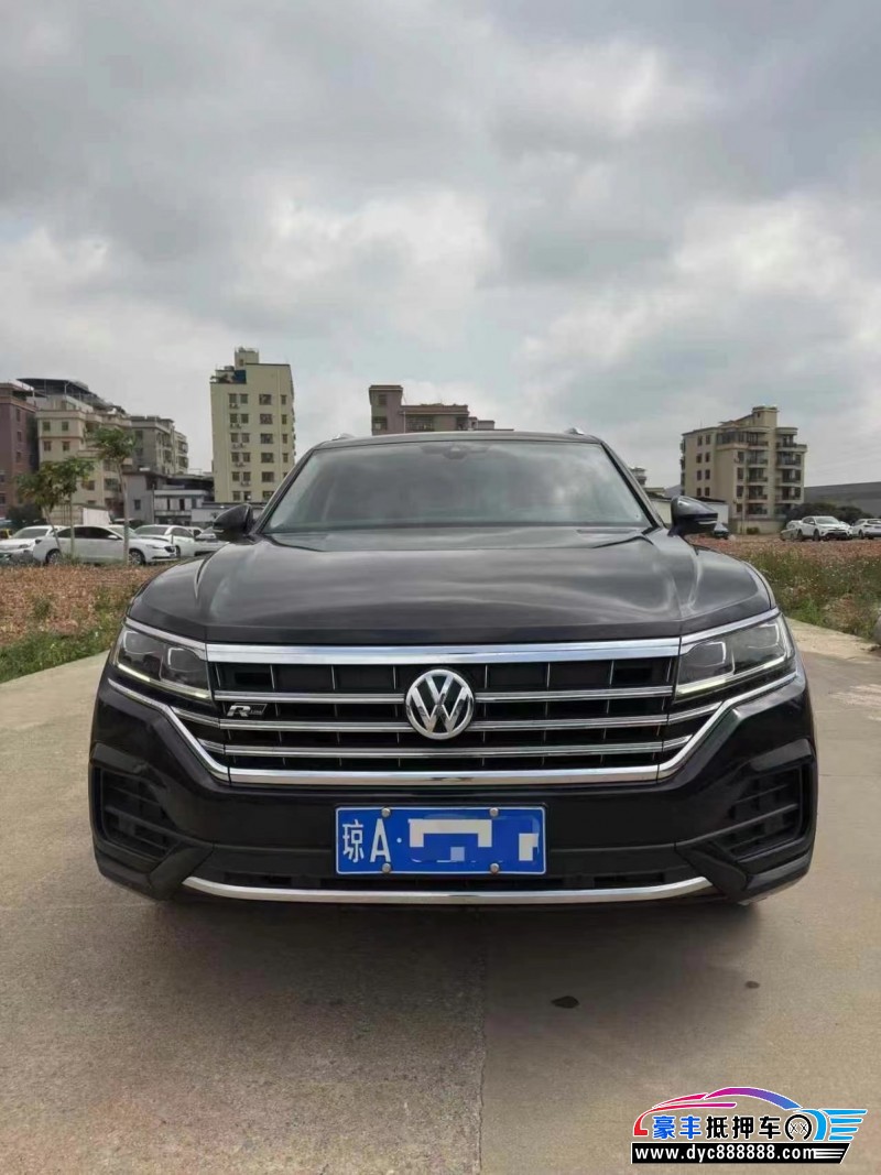 21年大众途锐轿车抵押车出售