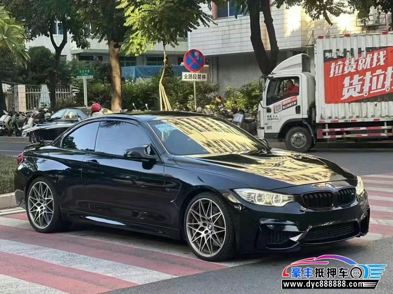17年宝马M4轿车抵押车出售
