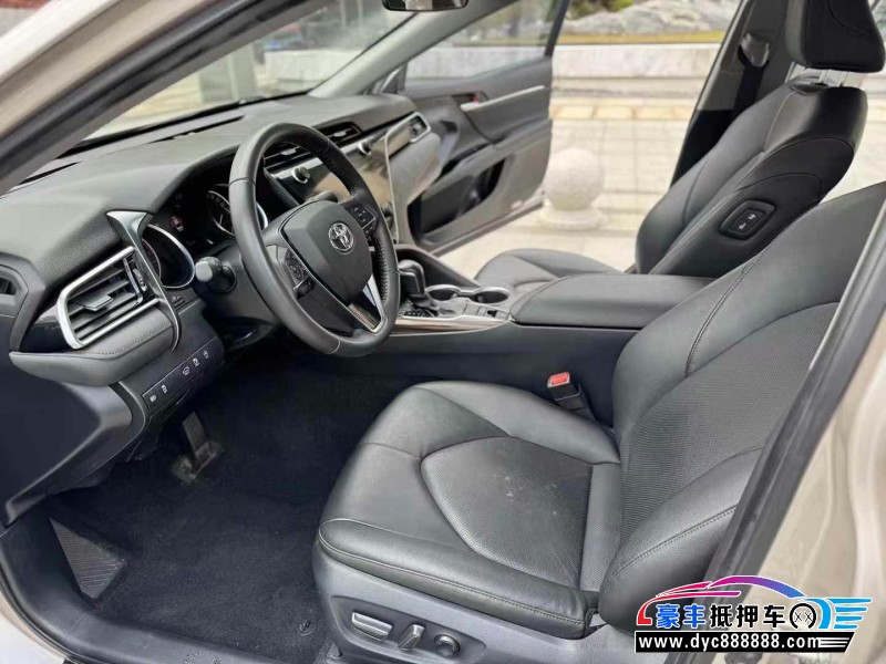 20年丰田凯美瑞轿车抵押车出售