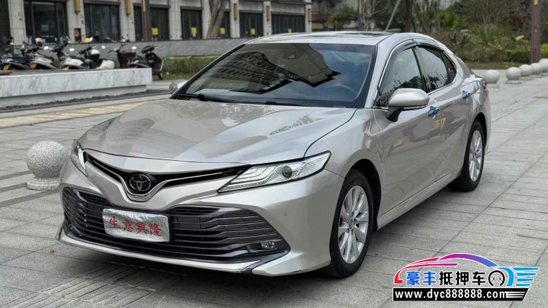 20年丰田凯美瑞轿车抵押车出售