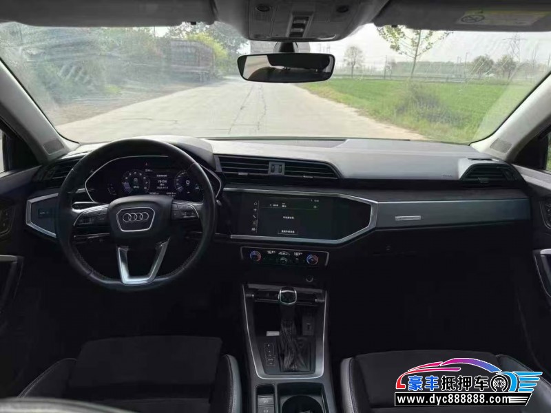 20年奥迪Q3轿车抵押车出售