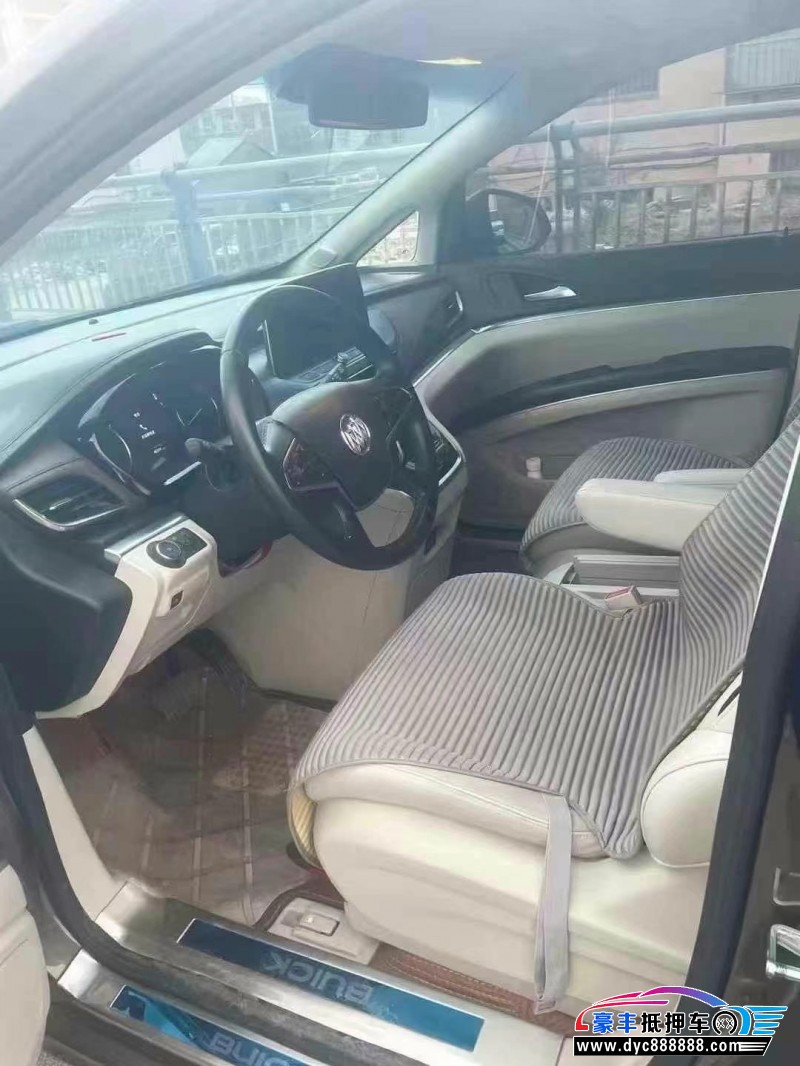 21年别克GL8MPV抵押车出售