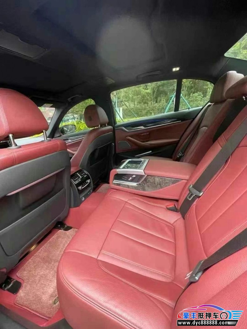 20年宝马5系轿车抵押车出售