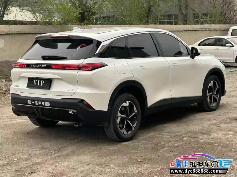 24年北汽制造魔方轿车抵押车出售