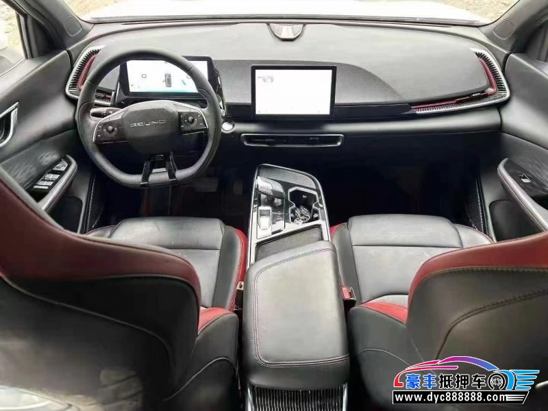 24年北汽制造魔方轿车抵押车出售