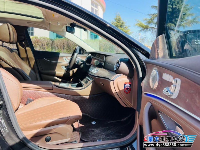 22年奔驰E轿车抵押车出售