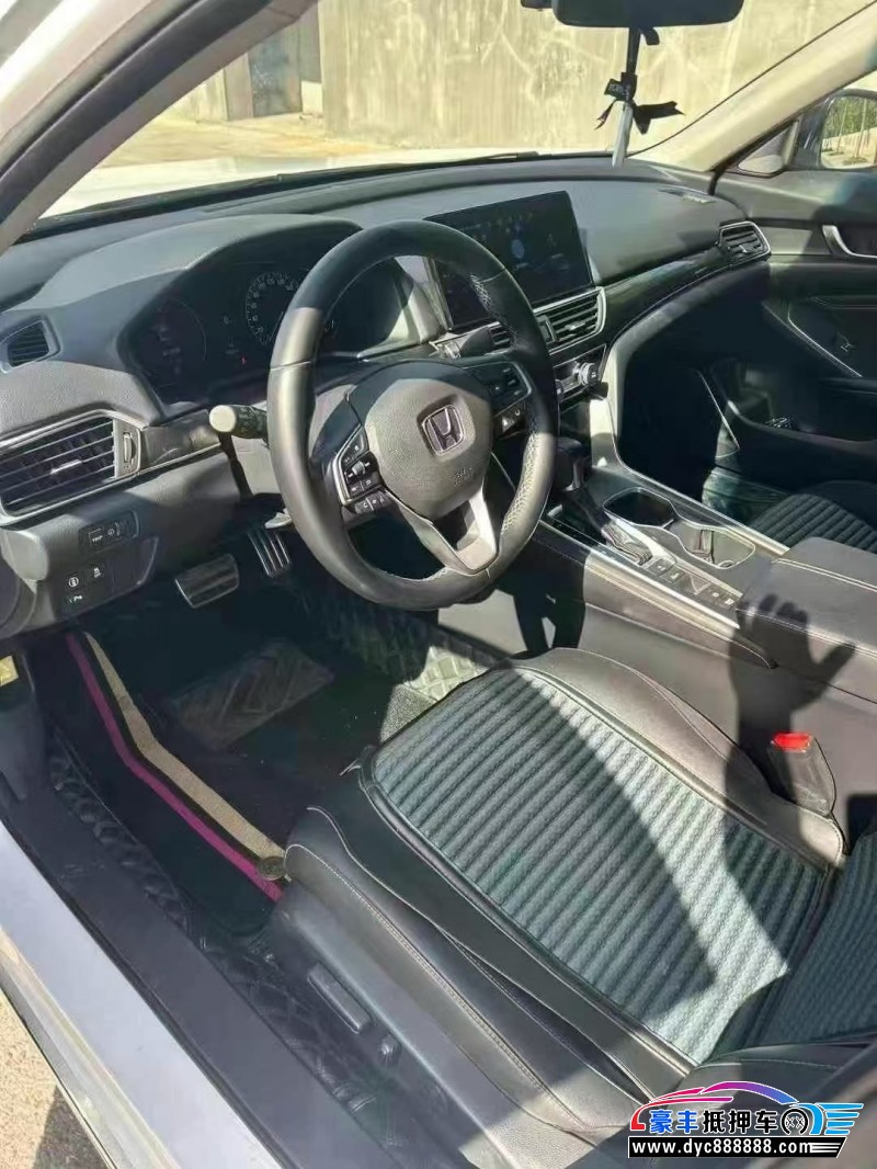 23年本田雅阁轿车抵押车出售