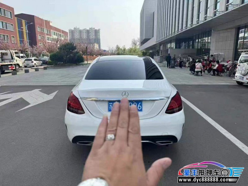 19年奔驰C轿车抵押车出售