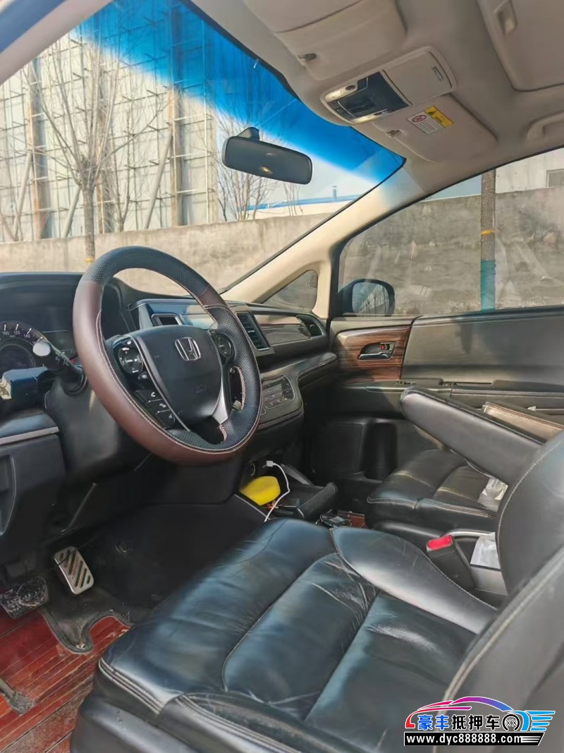 19年本田艾力绅轿车抵押车出售