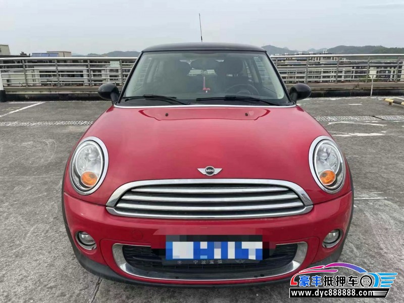 13年宝马MINI轿车抵押车出售