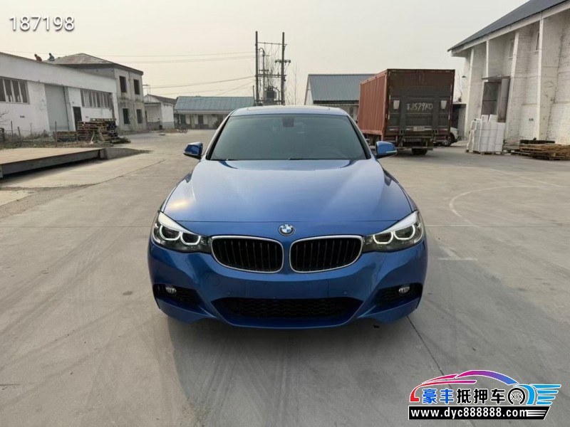 20年宝马3系轿车抵押车出售