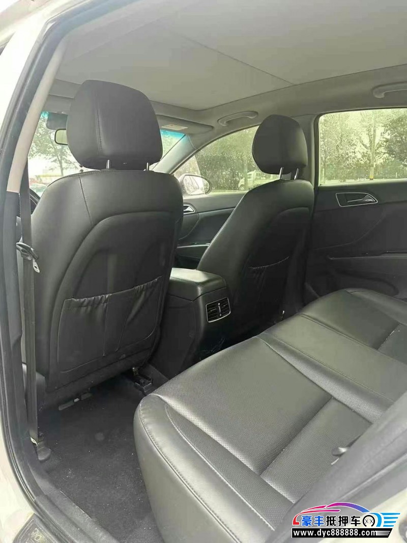 17年现代名图轿车抵押车出售