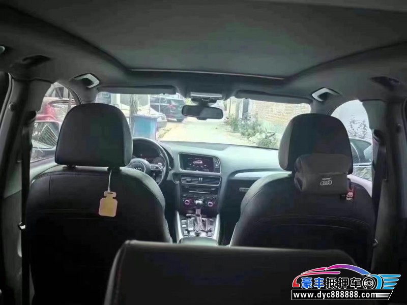 15年奥迪SQ5轿车抵押车出售