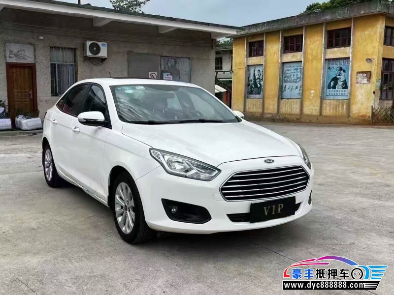 18年福特福睿斯轿车抵押车出售