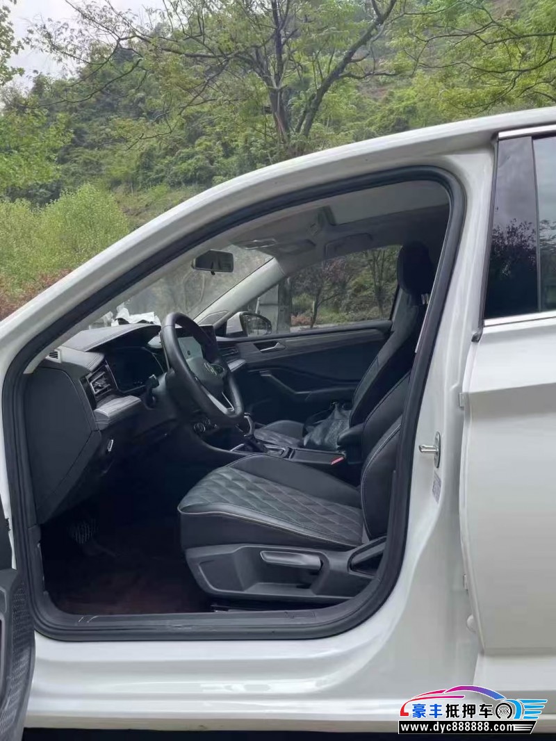 22年大众速腾轿车抵押车出售