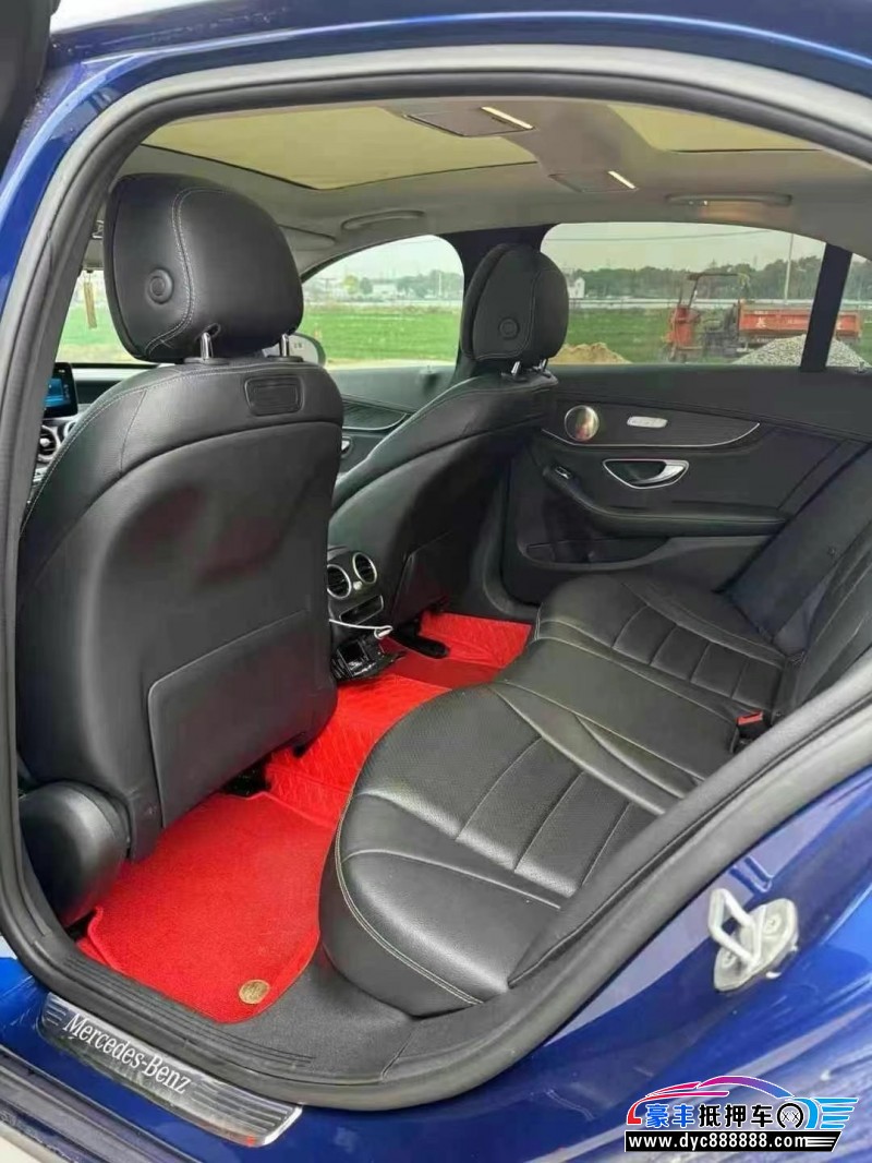 18年奔驰C轿车抵押车出售