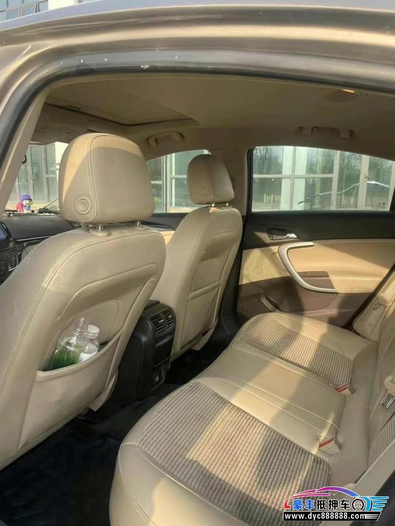 15年别克君威轿车抵押车出售